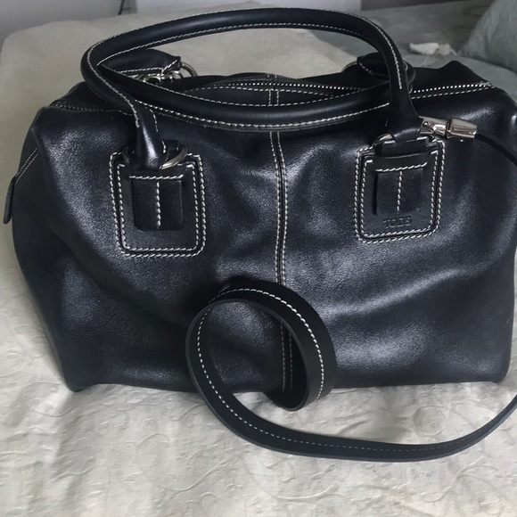 Tod's Handbags - COPY - TODS black D Cube Bauletto 2-handle, crossbody bag